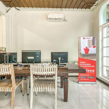 Reddoorz Plus Near Akademi Kepolisian Semarang 3 Dış mekan fotoğraf