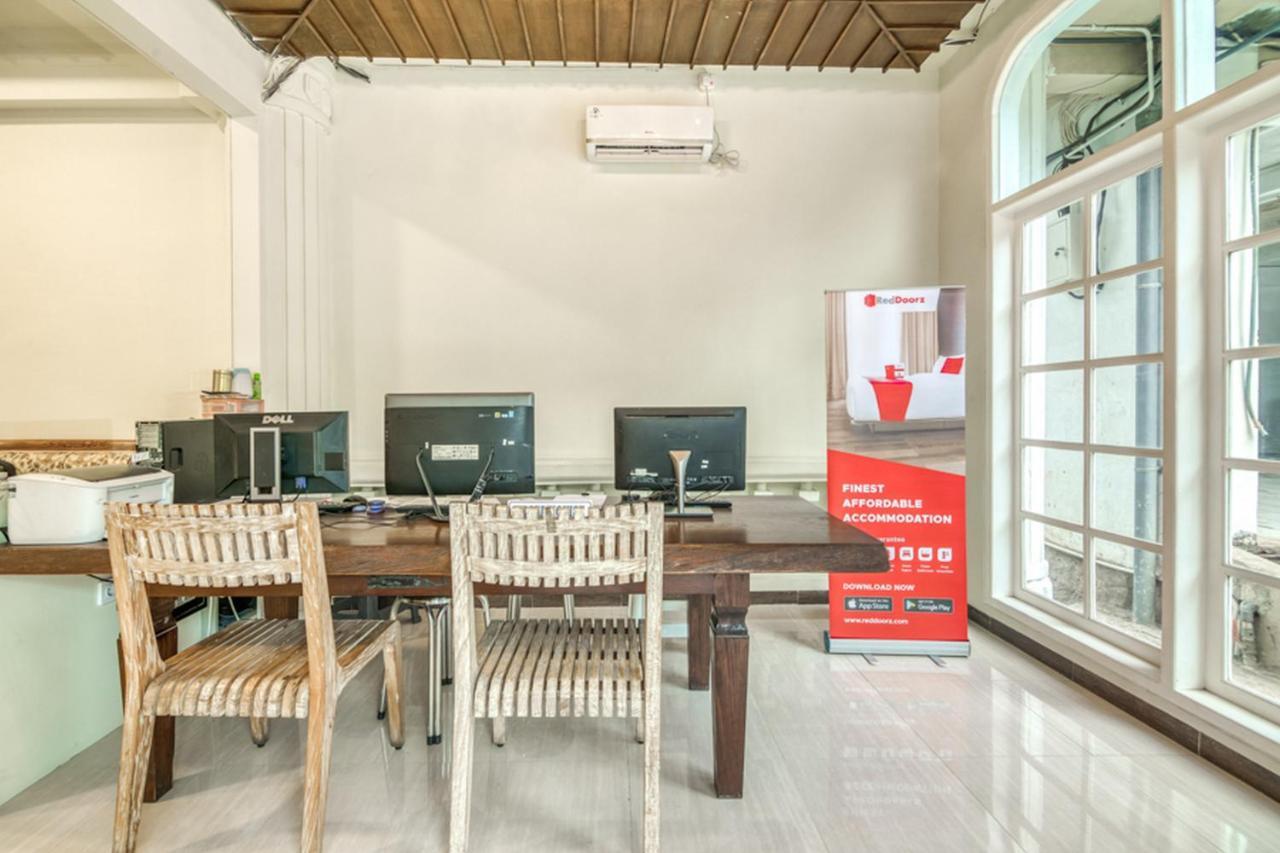 Reddoorz Plus Near Akademi Kepolisian Semarang 3 Dış mekan fotoğraf